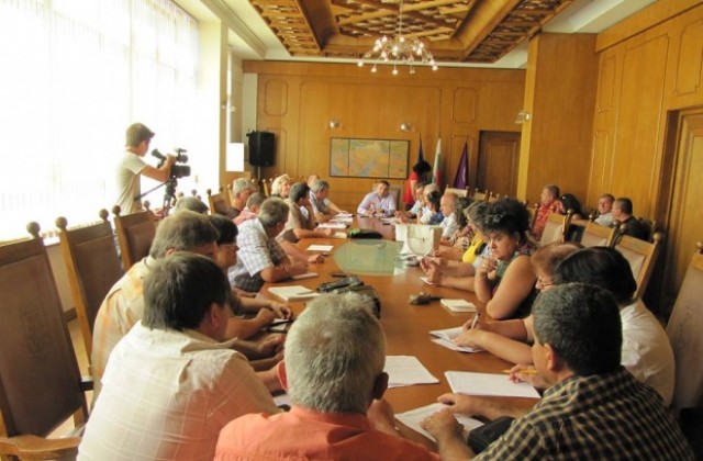 Кметове и полиция предприемат мерки за пресичане на незаконните автогонки