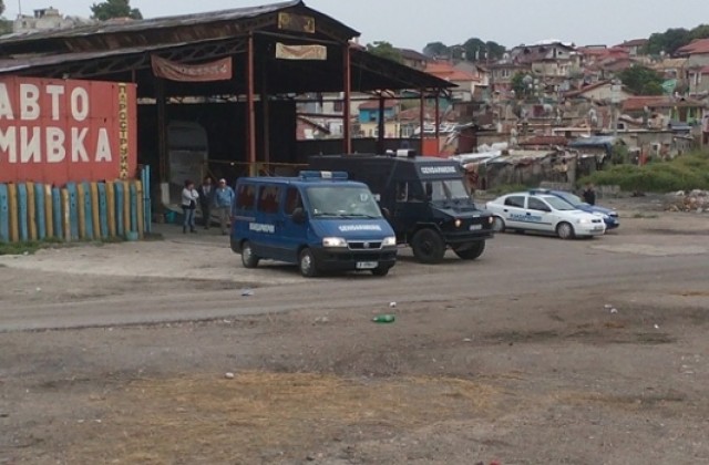 Започва събарянето на незаконни ромски къщи в „Максуда“