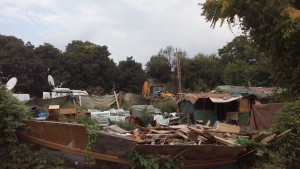 Разрушиха първите къщи в Максуда СНИМКИ