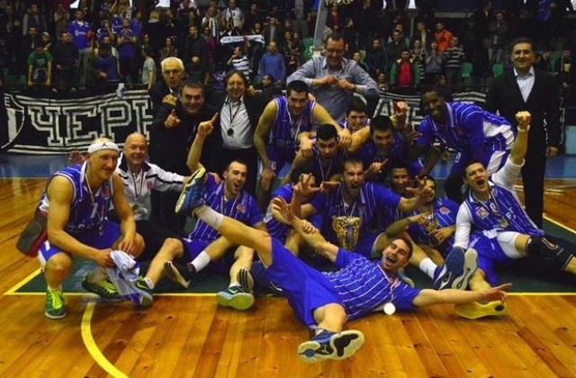 Спас Натов отново поема Черно море Порт Варна