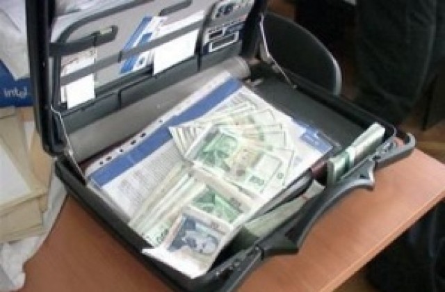 Повдигнаха обвинение на руснак за неплащане на 362 000 лв. данъци