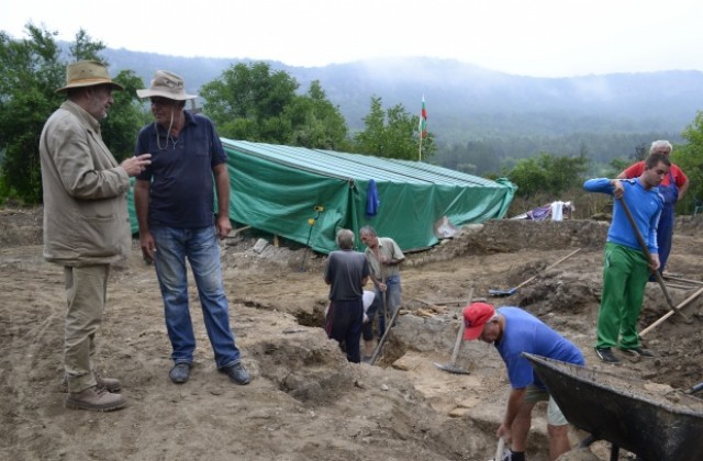 Нови археологически находки излязоха в местността Френкхисар