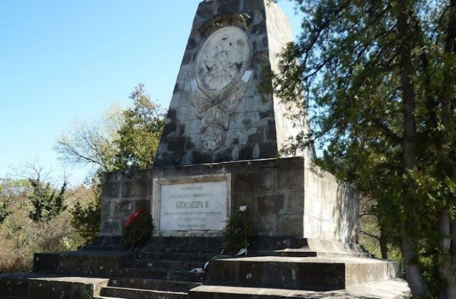 Ловеч чества 138 години от освобождението си