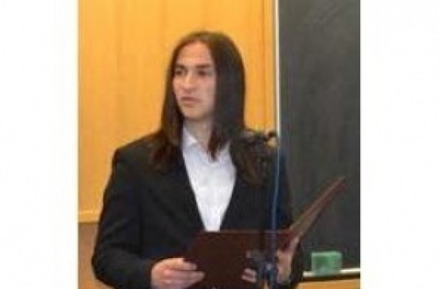 Еленчанин със специална награда от компютърно състезание в Далас