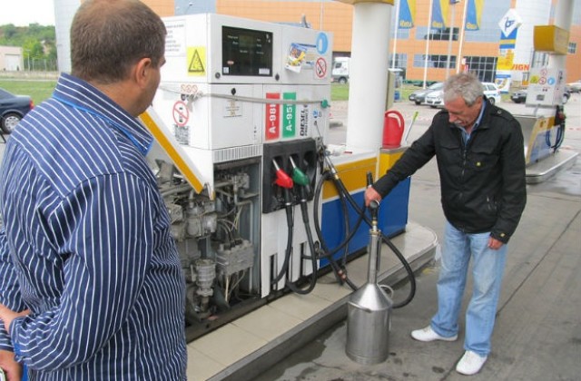 Близо 10 000 са проверените разходомери по бензиностанциите в страната