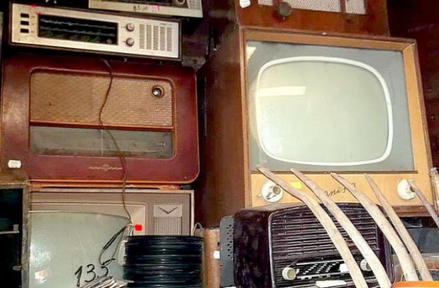 Историк с колекция от над 3000 експоната от времето на социализма