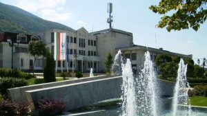 Местна фирма прави канализацията в селата Овчарци Ресилово и Сапарево