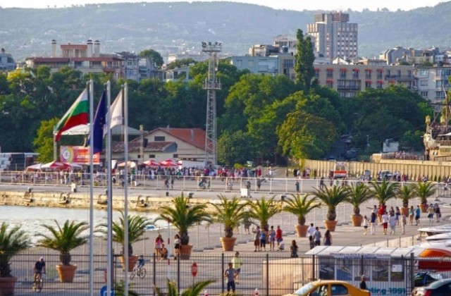 Пристанище Варна обединява изкуството и екстремните спортове