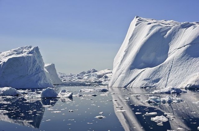 Голям айсберг се е отчупил от ледника Якобсхавън