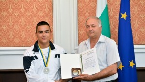 Награда за млада спортна надежда във вдигането на тежести