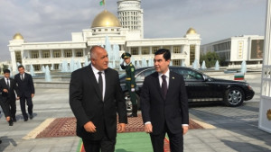 Потенциал в товарна линия Варна Туркменбаши видя Бойко Борисов