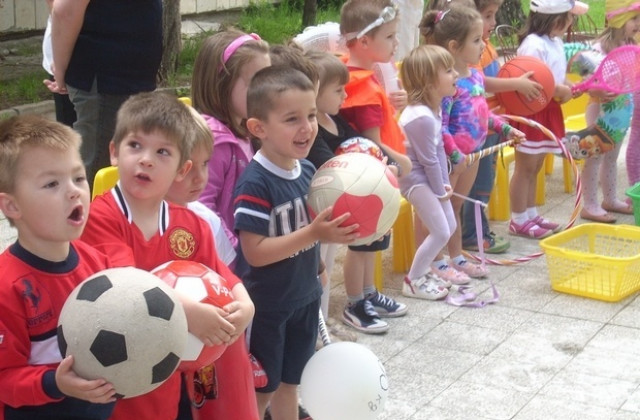 2 493 573 лв. допълнително за спорт в детските градини  и училищата