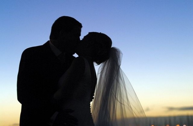 С подводна сватба отбелязаха 50-годишнината на статуята „Христос от дълбините