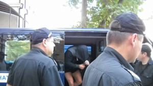 Наркодилър ядоса съдия появявайки се с къси шорти в залата