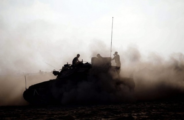 Израел нанесе въздушен удар по Хамас в отговор на ракетна атака