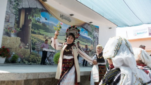 В Царевец започна фестивалът Фолклорен извор