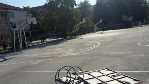 Обновяват баскетболните игрища на ПМГ Враца