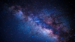 Как галактиките променят формата си с времето