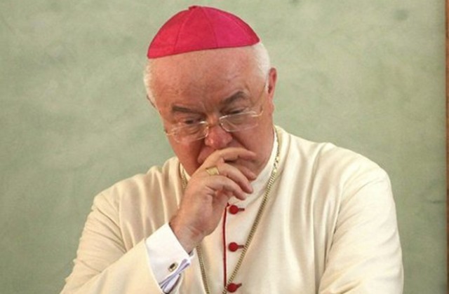 Почина архиепископът, обвинен в педофилия