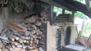 С кал от Балкана и слама от Добруджа в село