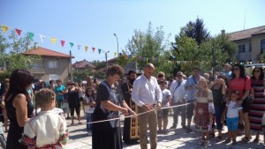 Кметът на Кочериново откри спортна и детска площадки в Бараково