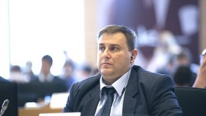 Емил Радев за Максуда Законът е един за всички събарянето