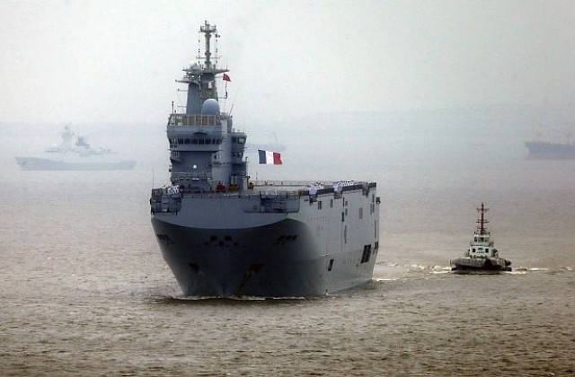 Париж върна изцяло платената от Русия сума за корабите Мистрал