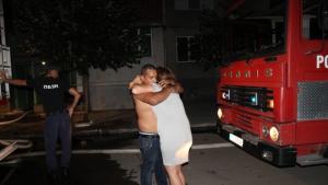 Спасиха петима души и куче от пожар в Димитровград