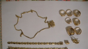 Младеж прибра злато и хилядарки от жилище в Севлиево