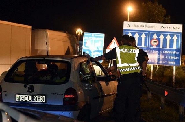 Арестуваха още двама души заради камиона с мъртви мигранти