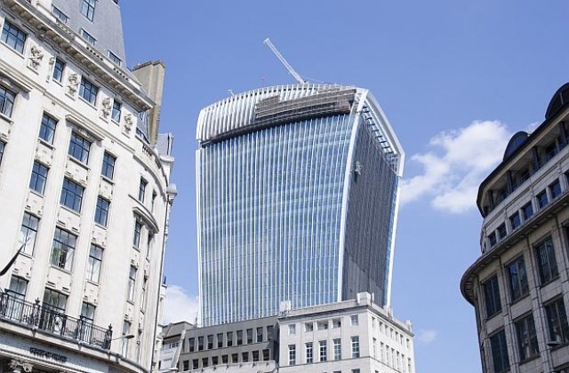 Най-грозната новопостроена сграда в Лондон (СНИМКИ)