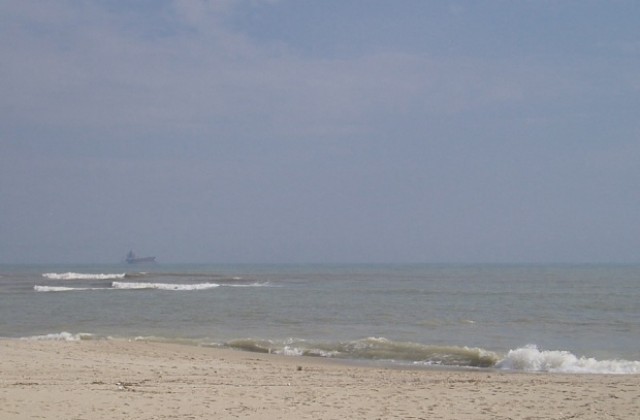 Порт Варна-Запад затворен заради мъгла