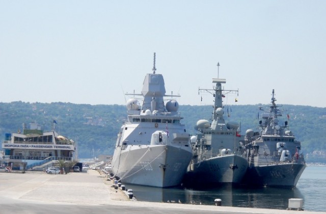 Командващият 6-ти флот: ВМС на САЩ ще се стреми към постоянно присъствие в Черно море