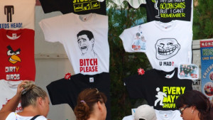 Нова хайка за ментета на Златните спипаха нелегална стока за