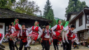 В Боженци отбелязват 51 години от обявяването на селото за