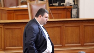 КЗК разреши на Пеевски и майка му сделката за Канал