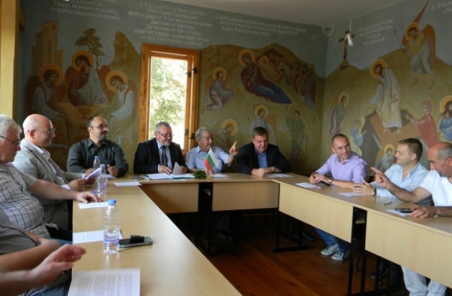 Видни интелектуалци и предприемачи учредиха Национален съвет за възход на Велико Търново