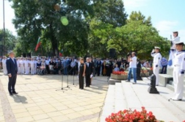 Варна отбеляза 130 години от Съединението на България