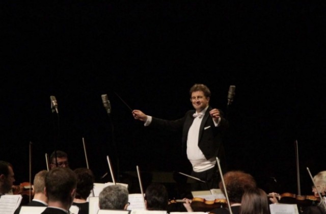 Международен конкурс по оперно дирижиране се провежда в Русе