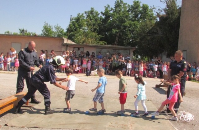 С редица прояви отбелязват седмицата на пожарната безопасност в Г. Оряховица