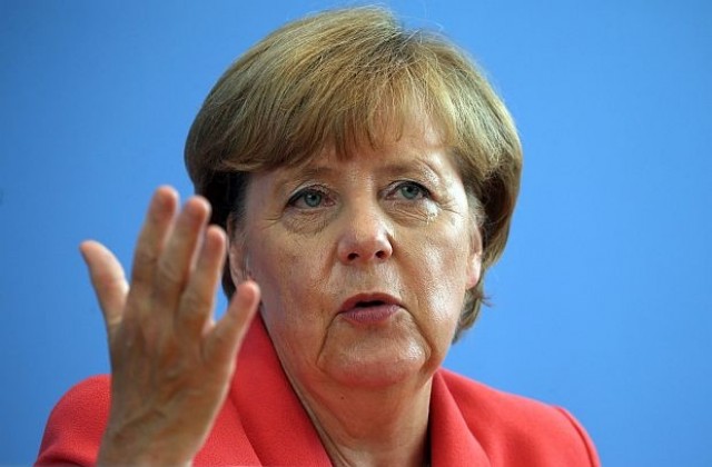 Меркел: Масивният приток на мигранти ще промени Германия