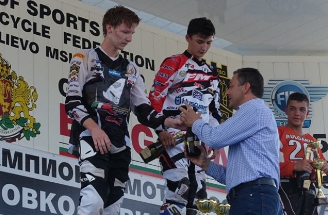 В Севлиево откриха Републикански шампионат по мотокрос в пaмет на Йовко Йовков