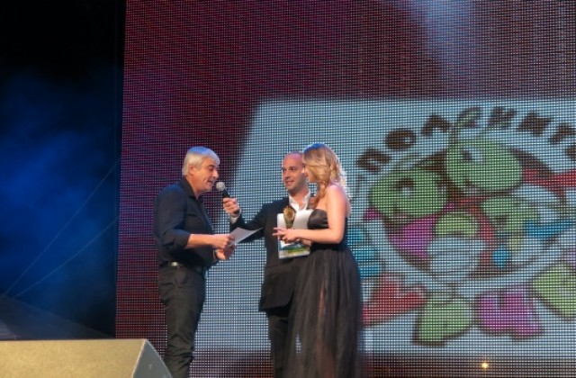 Областният управител връчи награда в конкурса „Полските щурчета”