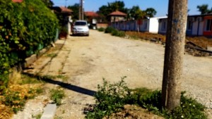 Електрически стълб насред улица и във Видин