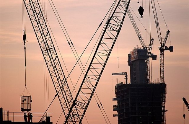 Строителната продукция паднала в началото на лятото