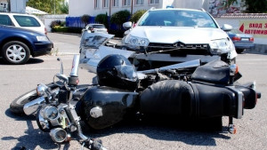 Съдят шофьор блъснал нарочно мотоциклетист