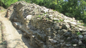 Крепостта Ряховец получи статут на недвижима културна ценност с национално