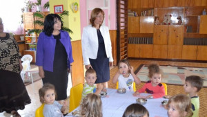 Община Казанлък получи чек от 653 180 04 лева по