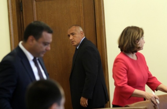 И държавните служители ще имат право на стачка