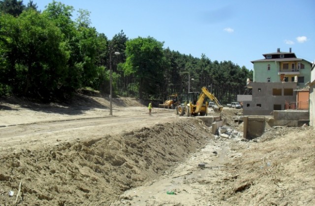 С 10 милиона лева възстановяват охранителните канали в „Аспарухово”